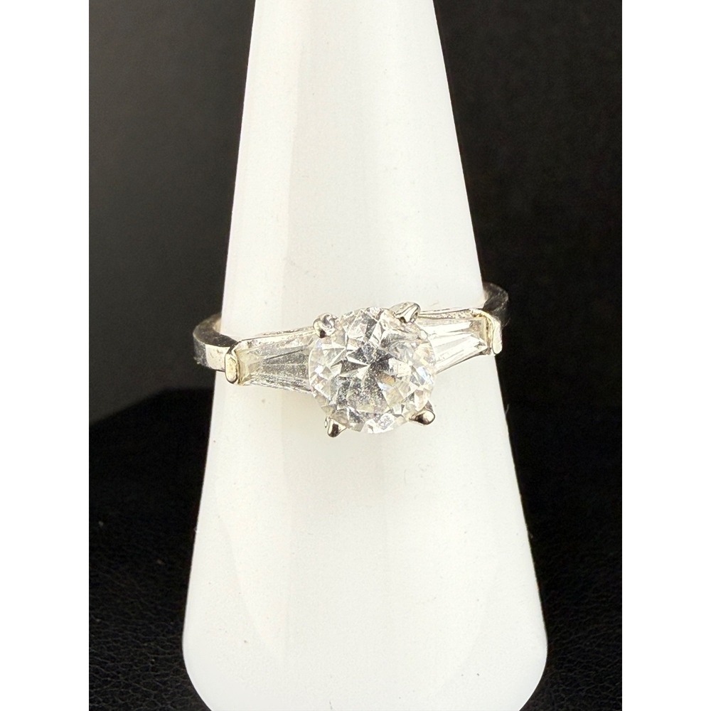 Vintage Rhinestone Cocktail Ring Three Stone Silver Tone Size 7.25